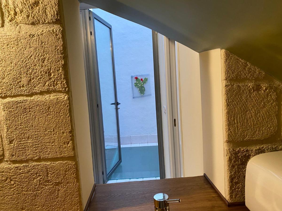 Casa Vacanze Disque Rouge Трані Екстер'єр фото
